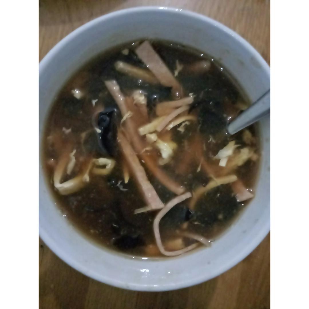 酸辣汤 Spicy & Sour Shredded Pork Soup