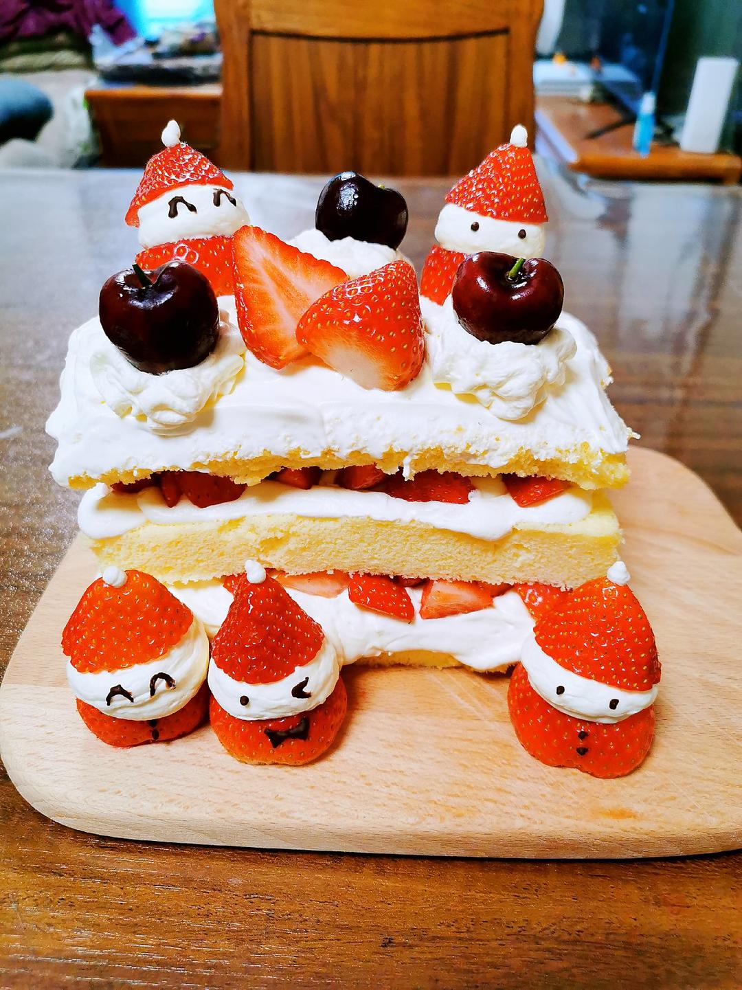 【全网最全合集】搬运🍓漂亮的草莓蛋糕~草莓季装饰灵感图