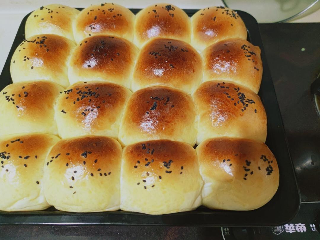 椰蓉奶香小餐包