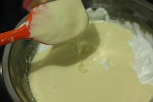 诱人的浓郁奶香---乳酪蛋糕的做法 步骤7
