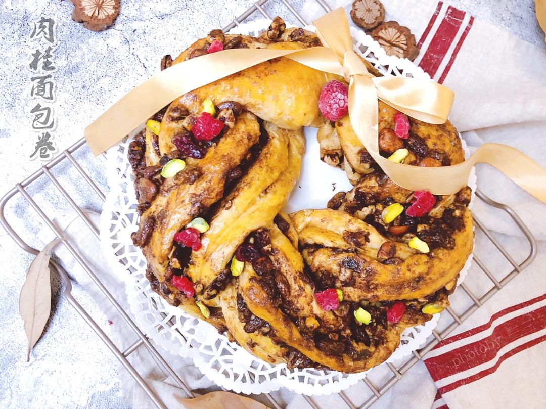 【浓浓圣诞味】珍宝肉桂花环面包
