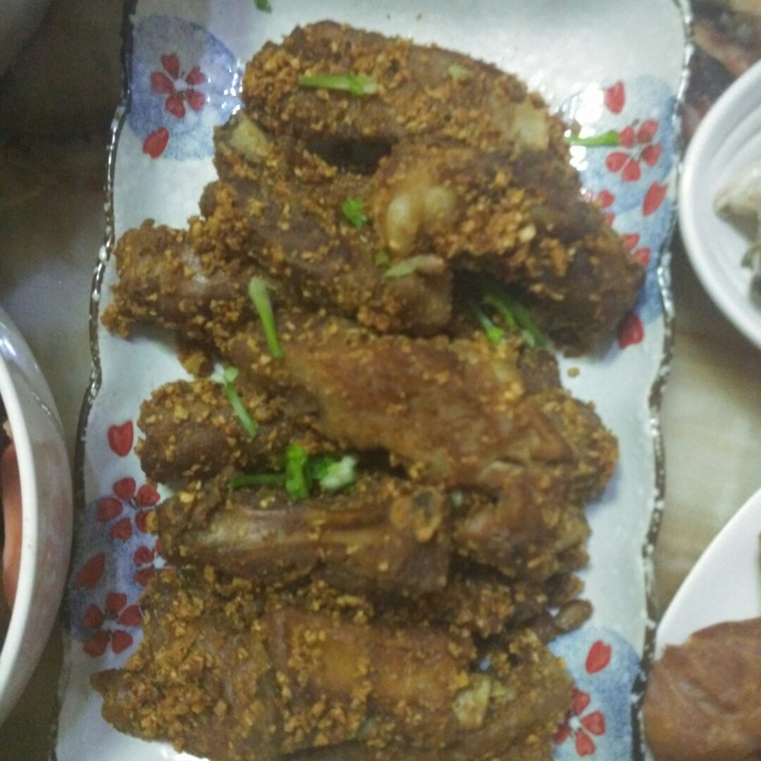 金牌蒜香排骨