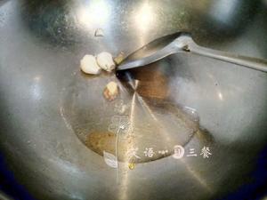 清炒西葫芦瓜（蚝油版）的做法 步骤3