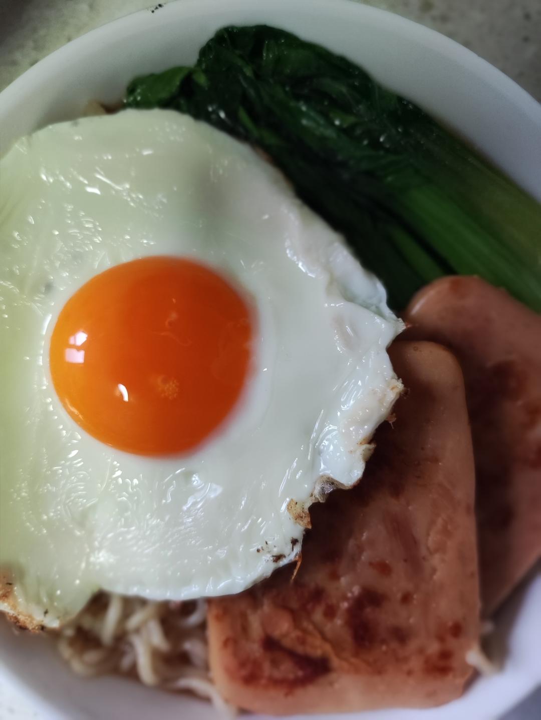 零失手的港式餐蛋面