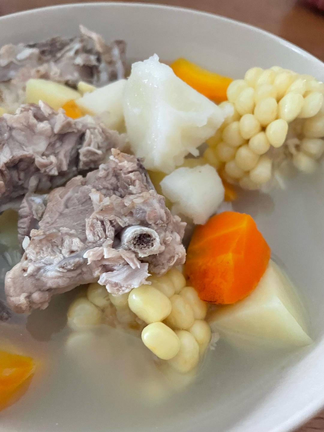 玉米胡萝卜山药炖排骨~周末炖个汤