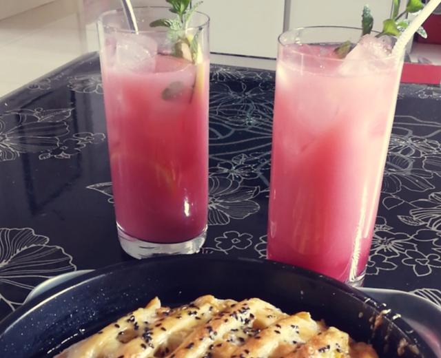 浓情蜜意鸡尾酒的做法