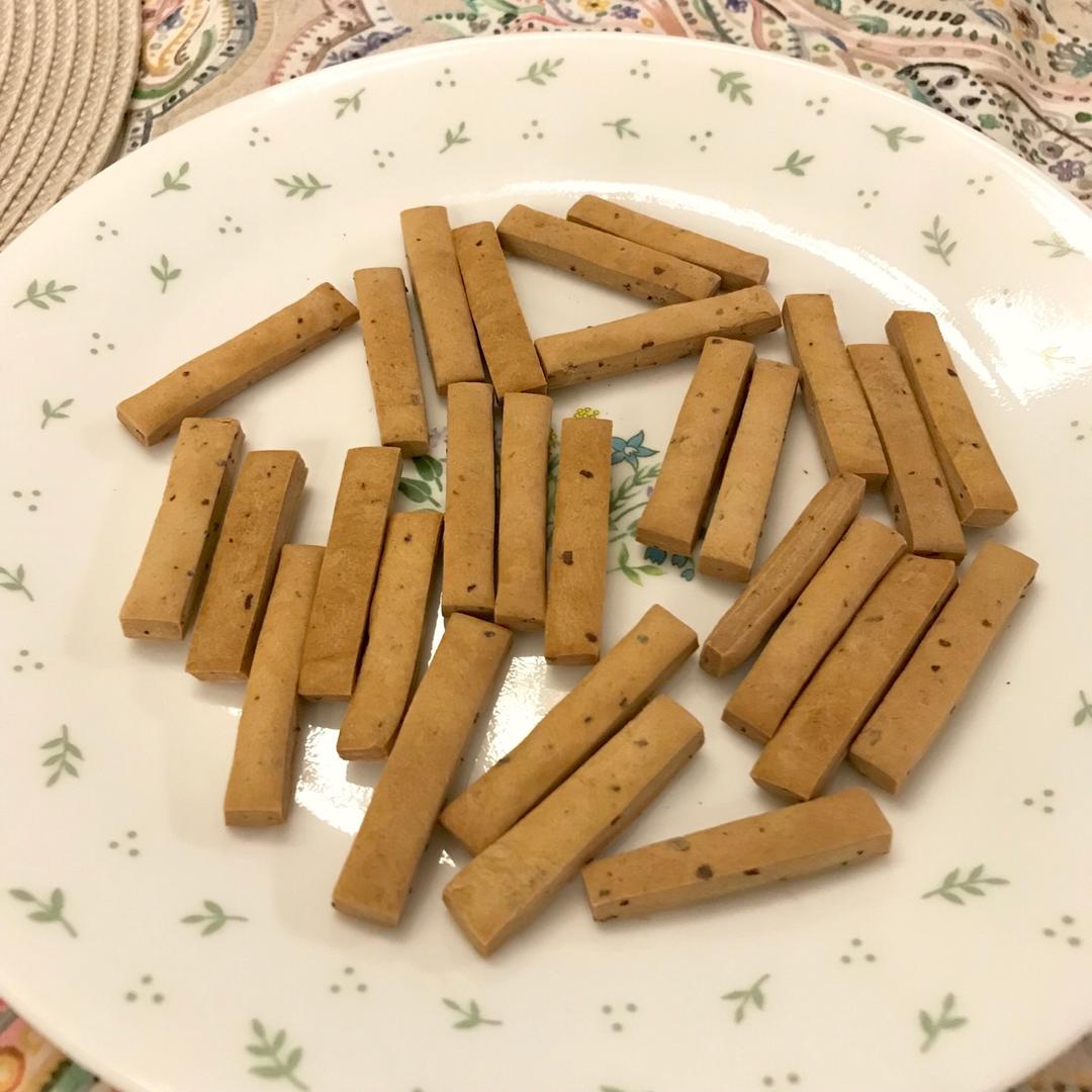 宝宝辅食：枣甜甜棒棒饼干