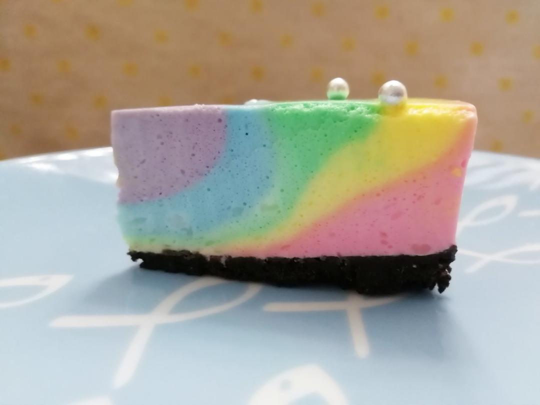 彩虹慕斯蛋糕