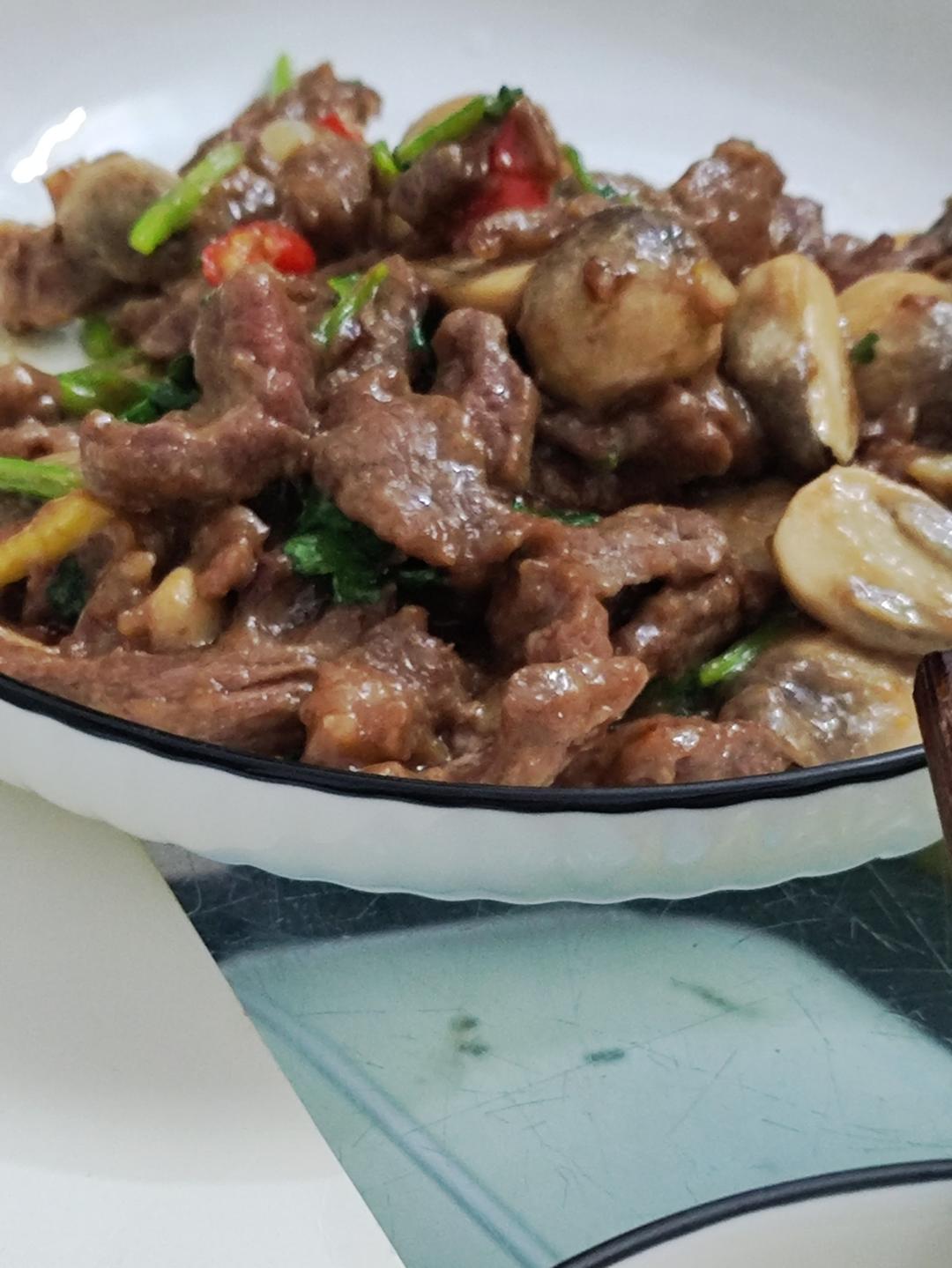 草菇牛肉（米饭杀手系列九）
