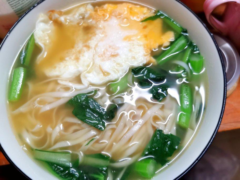 青菜鸡蛋面