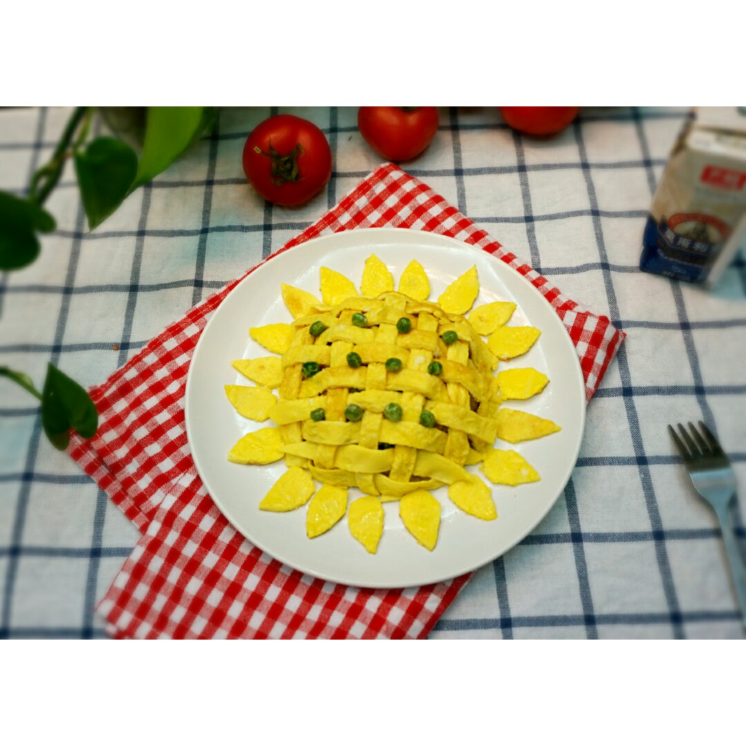 向日葵鲜虾蛋包饭