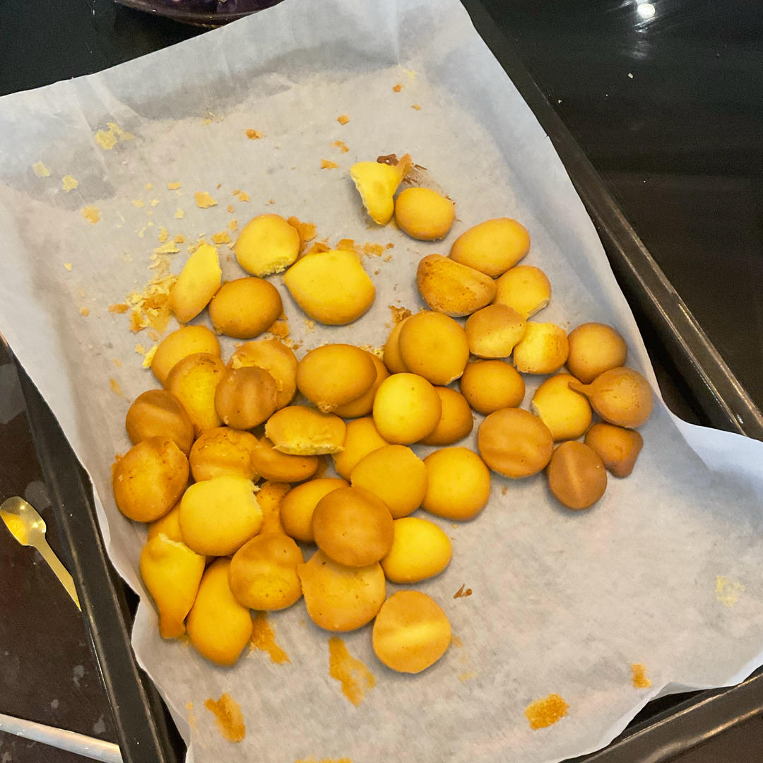 鸡蛋饼干