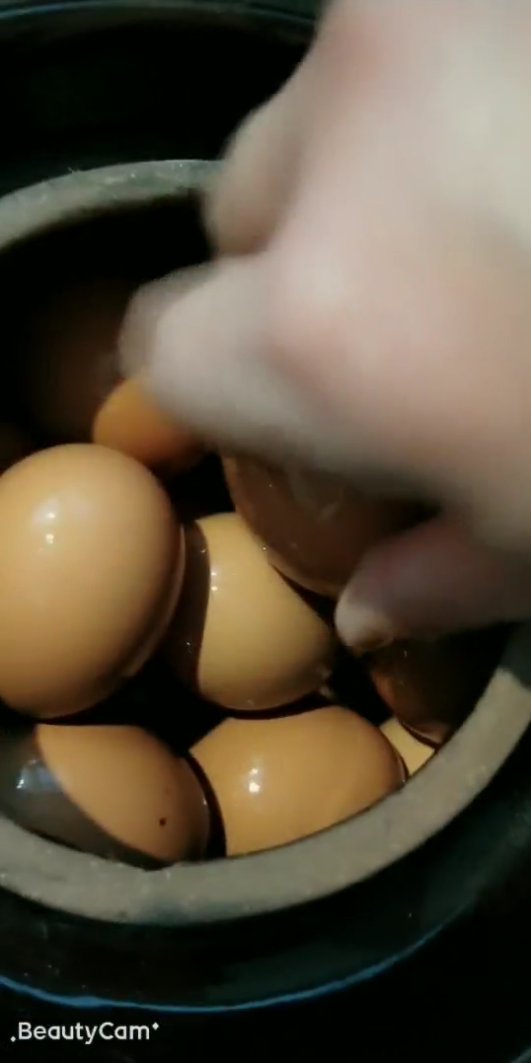 留油腌鸡蛋的做法 步骤5