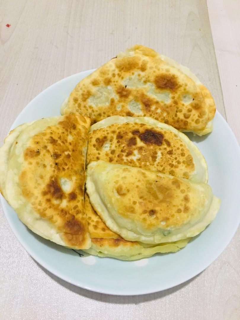 能使鸡蛋顺滑的韭菜盒子做法