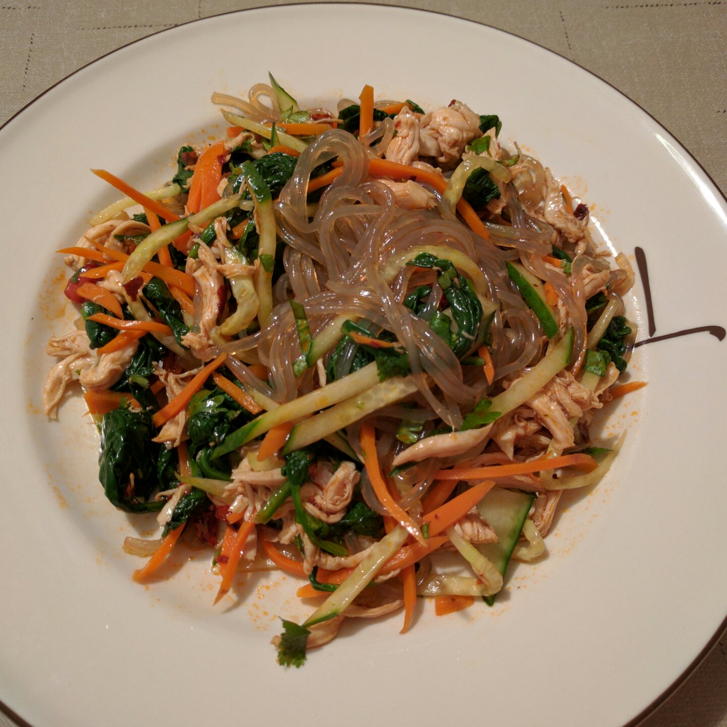 酸辣菠菜豆芽拌红薯粉