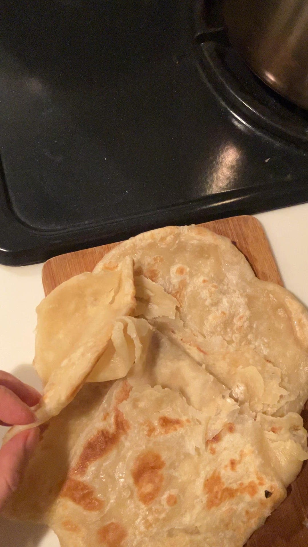 烙饼不硬的小窍门 掌握了你也能看出柔软多层凉了不硬的小油饼