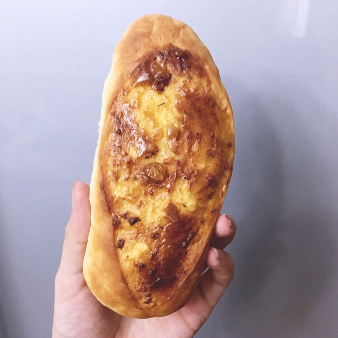 香蒜面包