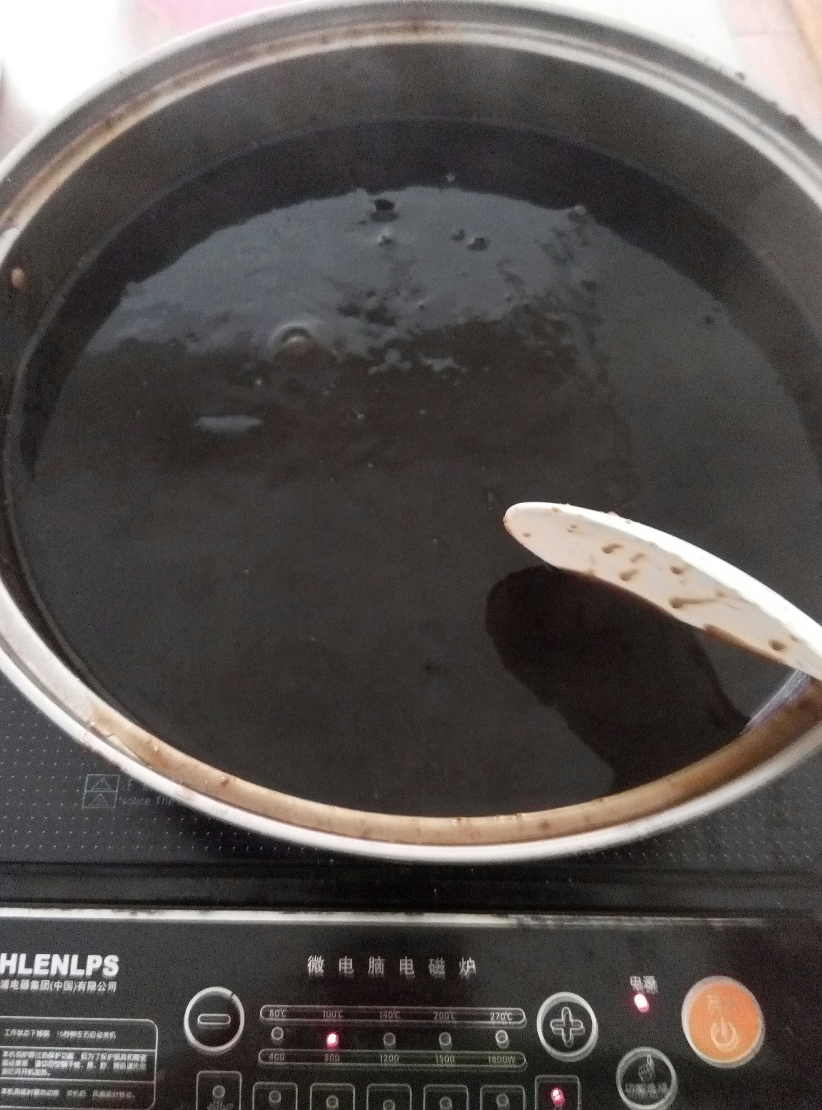 姜汁红糖黑凉粉的做法 步骤3
