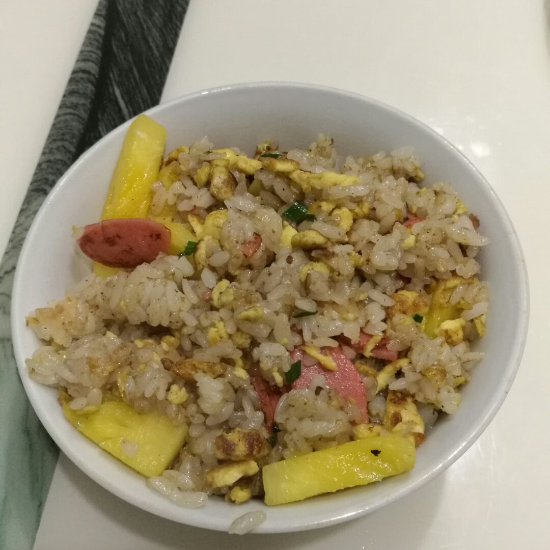 菠萝蛋炒饭
