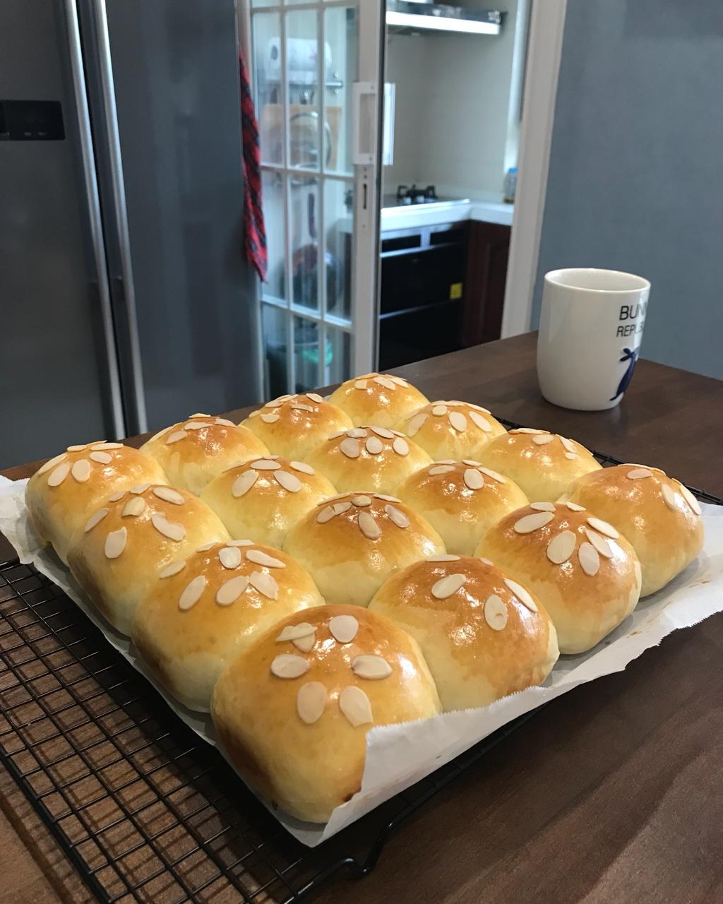 鲜奶油小餐包（一次发酵）