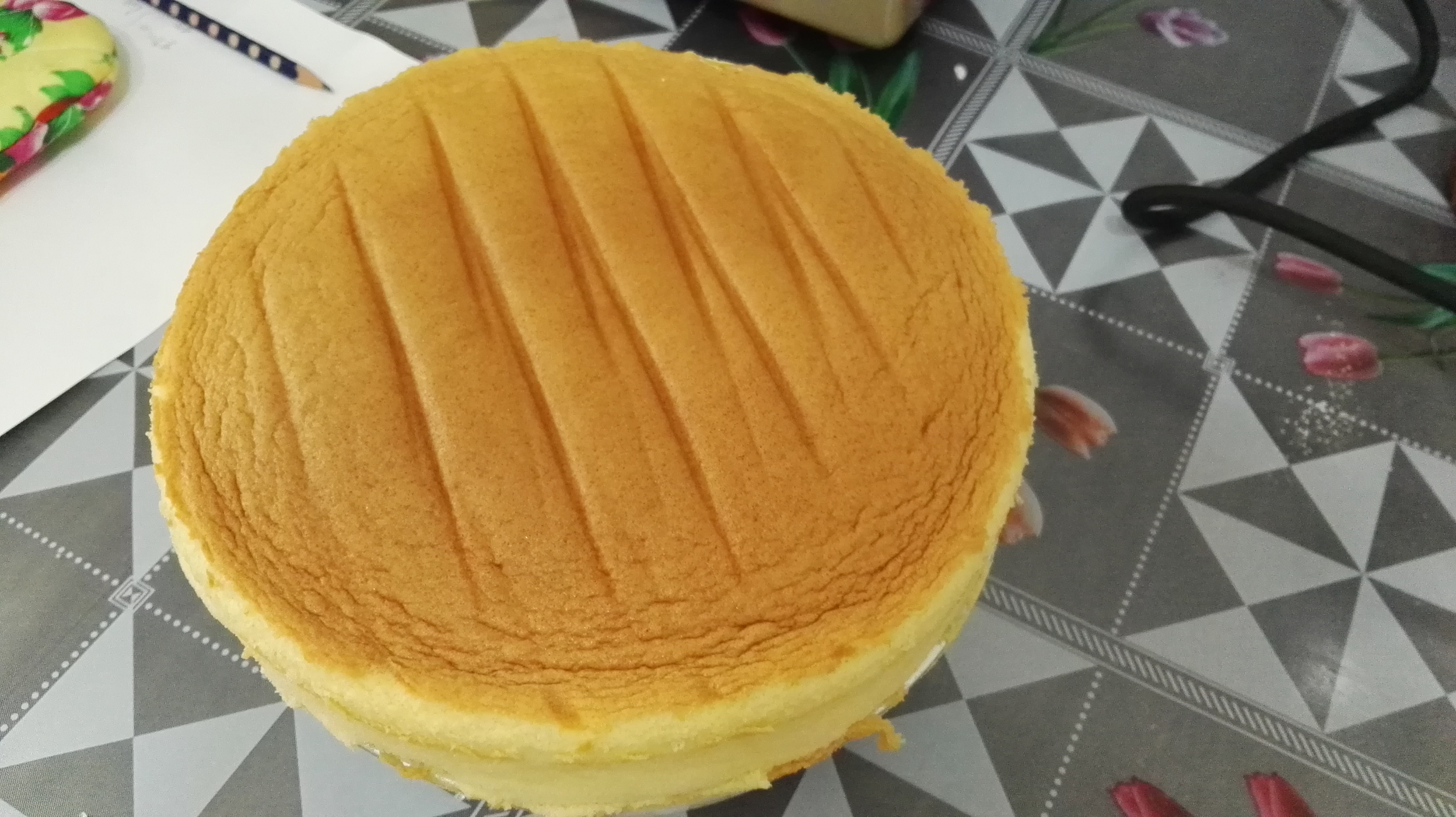 烤箱做蛋糕（戚风蛋糕的做法）