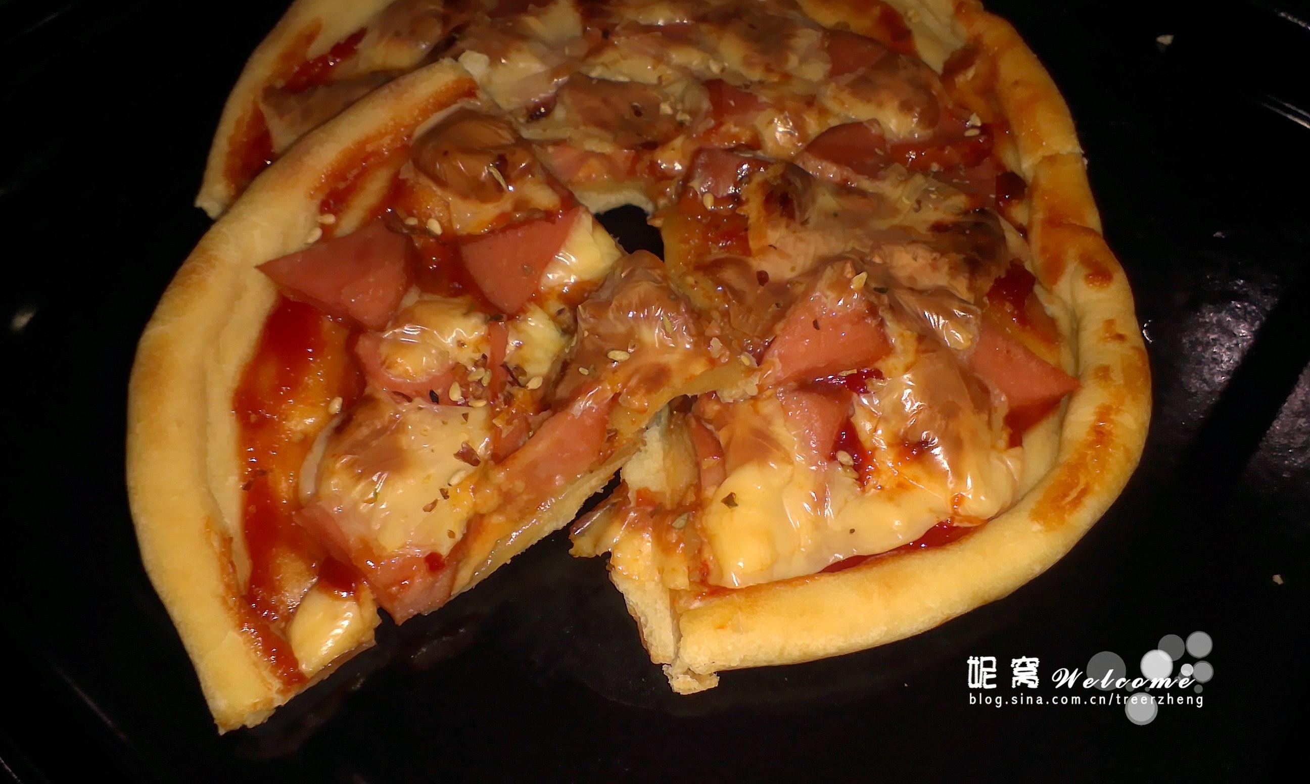 homemade薄脆香肠芝士披萨的做法