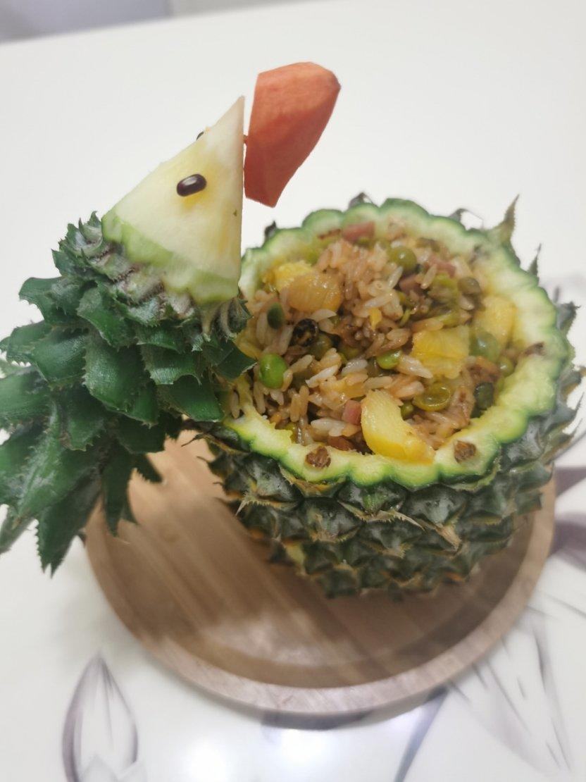 鸟语花香菠萝炒饭
