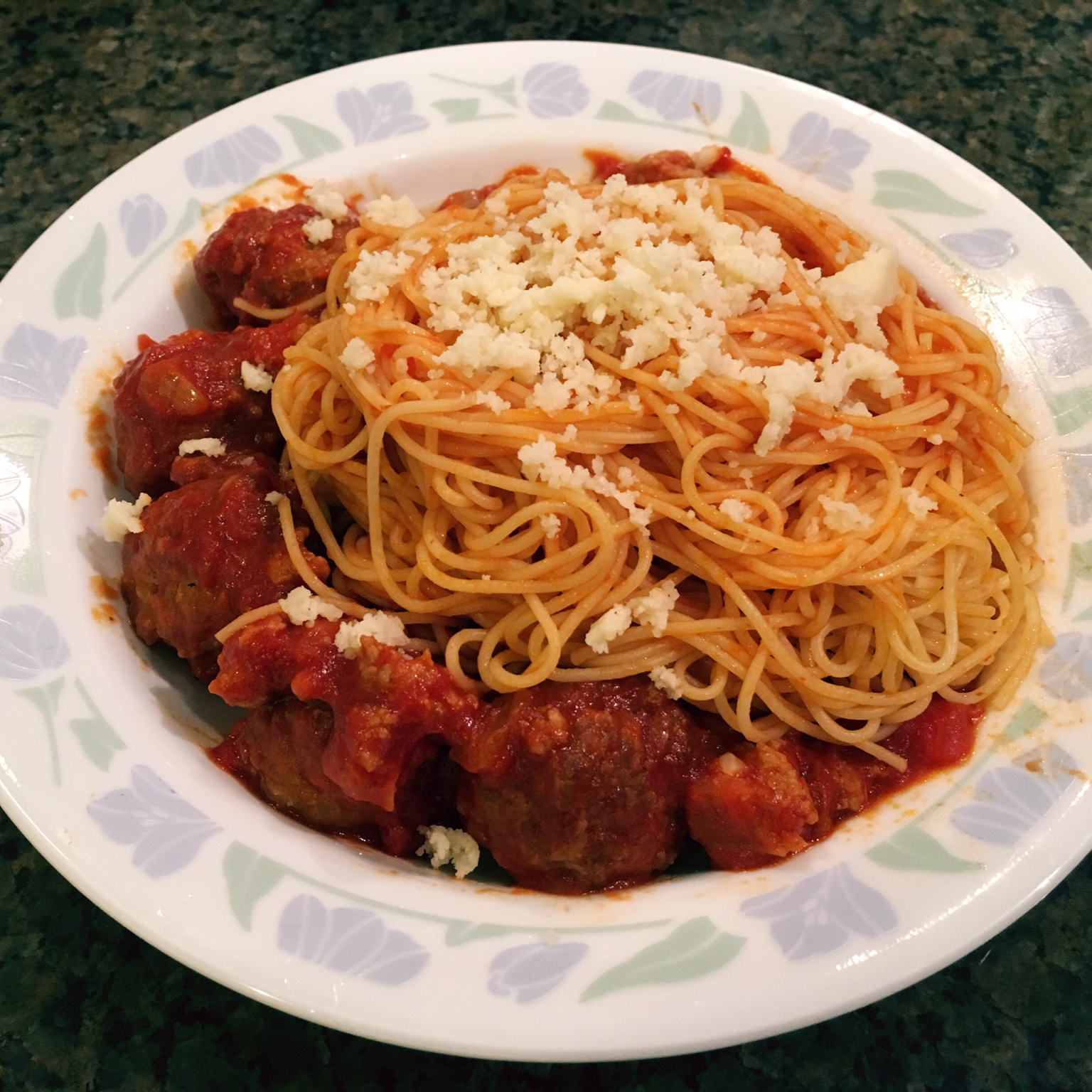 蕃茄蘑菇肉酱意大利面