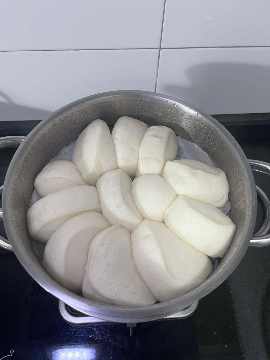 一发奶香小馒头，口感特别好！