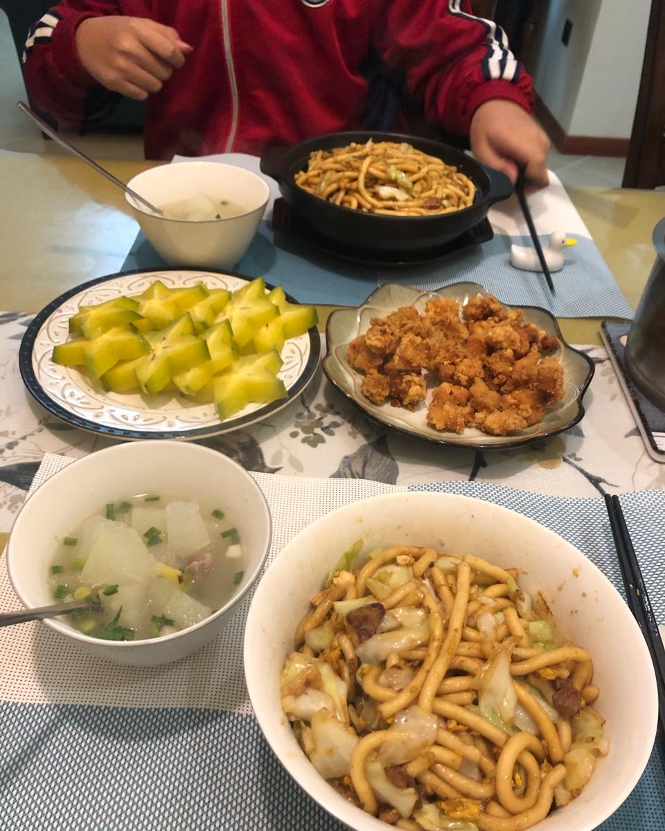 比路边摊好吃百倍的火腿炒土豆粉