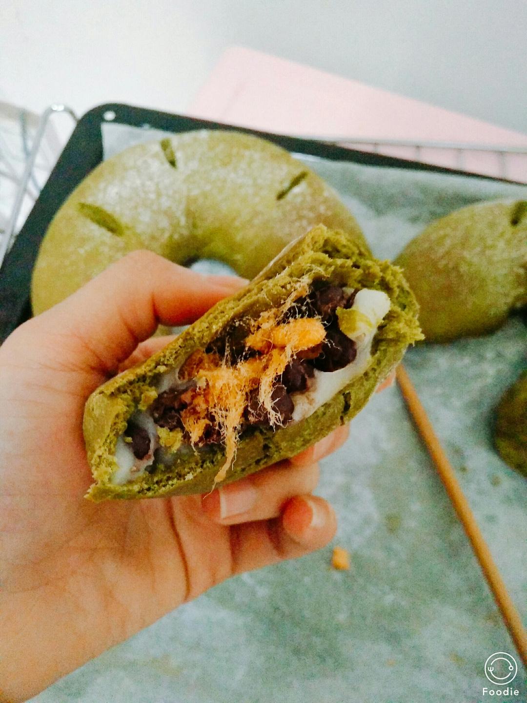 抹茶麻薯红豆软欧包