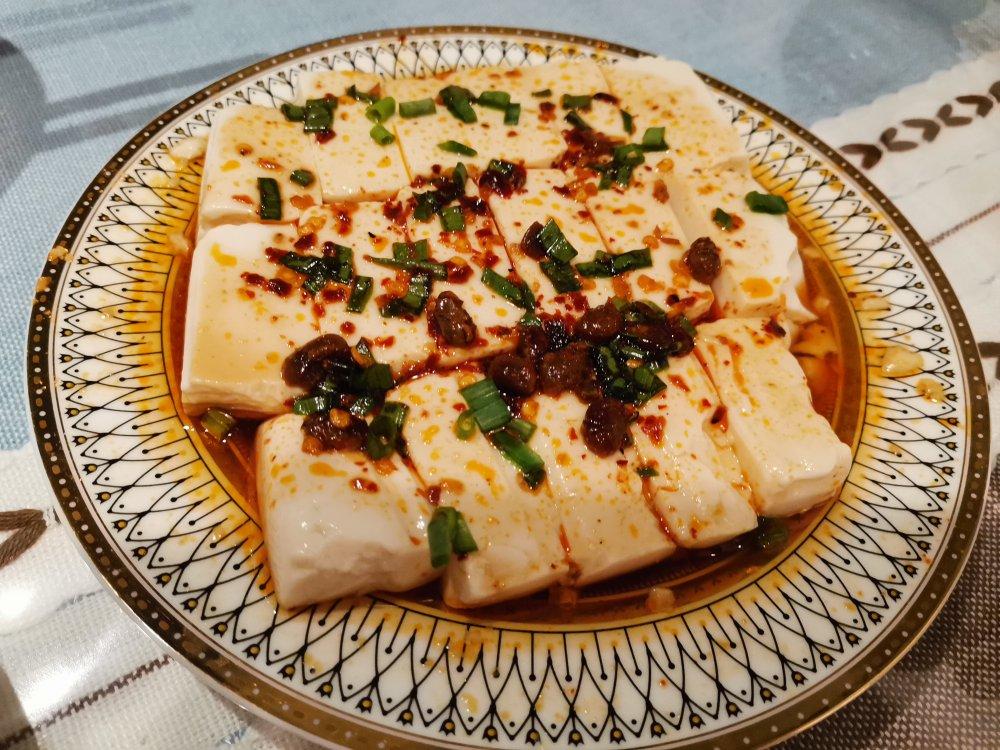 凉拌内酯豆腐