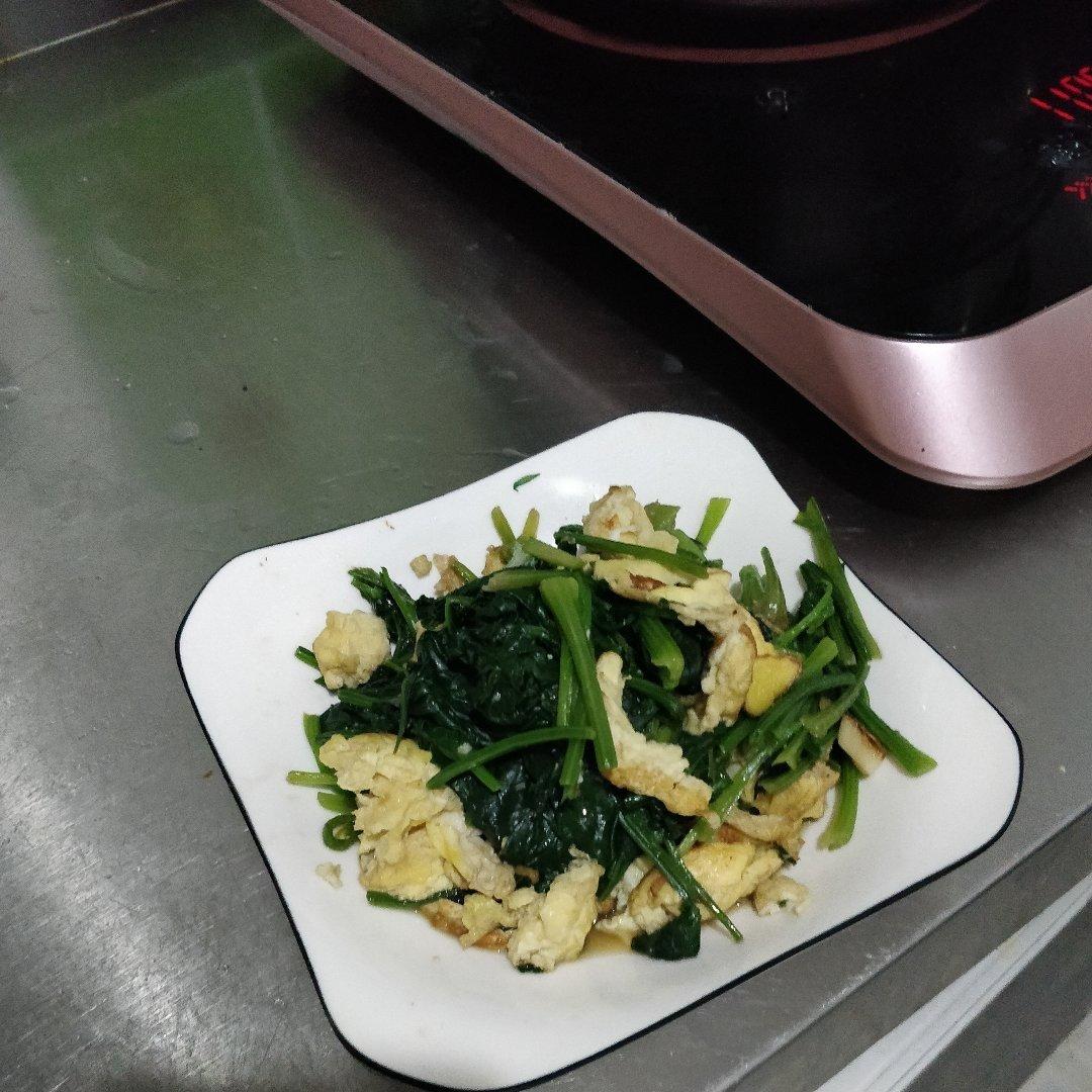 菠菜炒鸡蛋
