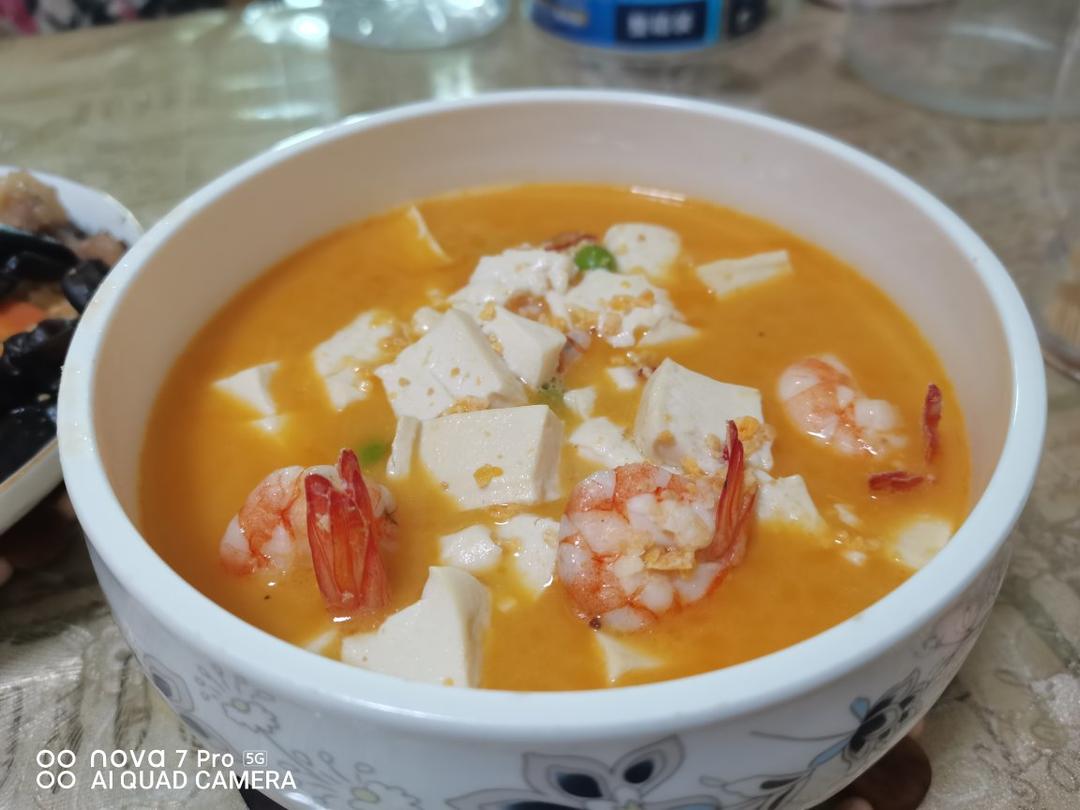 鲜掉眉毛的 金汤虾仁豆腐
