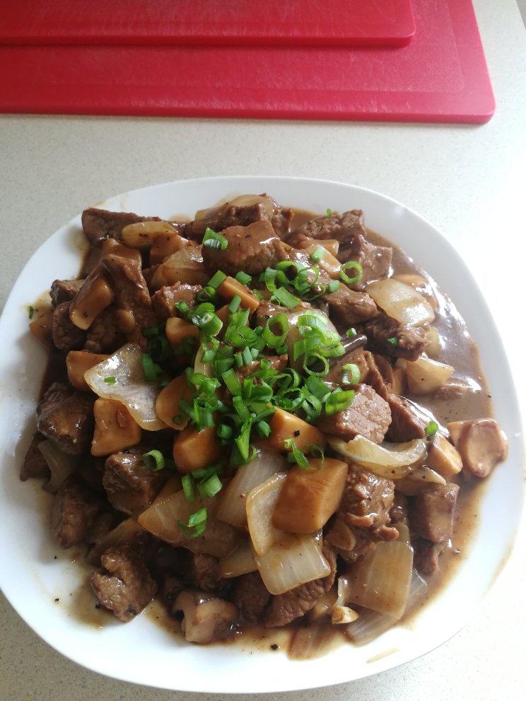 黑椒杏鲍菇牛肉粒