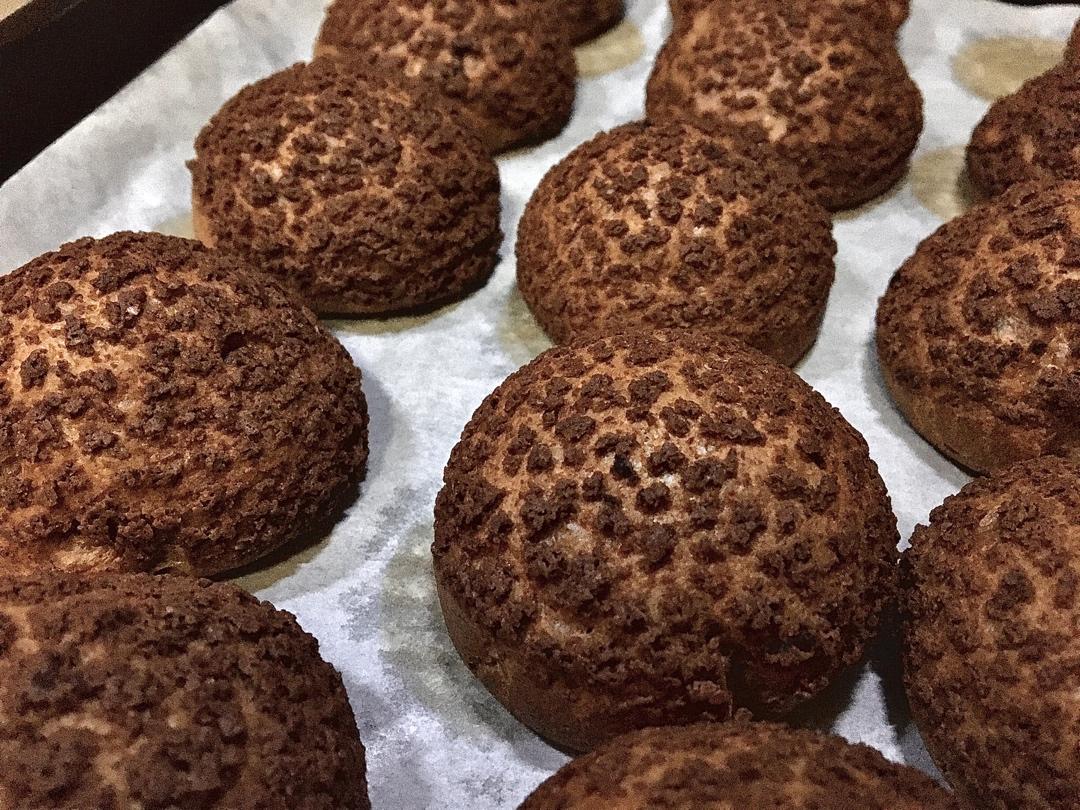 巧克力酥皮泡芙Chocolate Puff