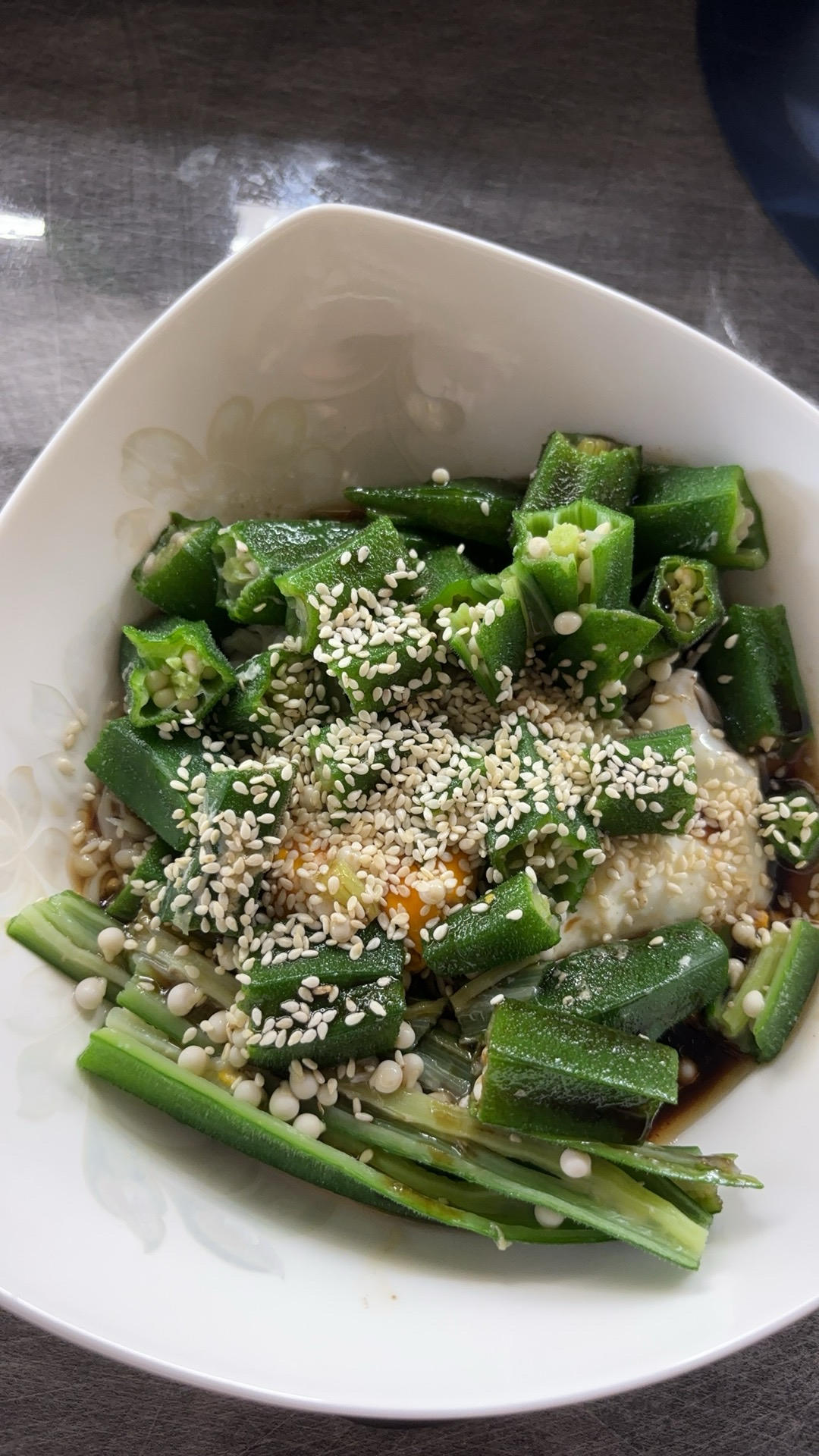 凉拌金针菇秋葵（懒人快手菜）