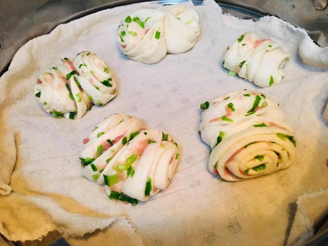 传统的葱油花卷