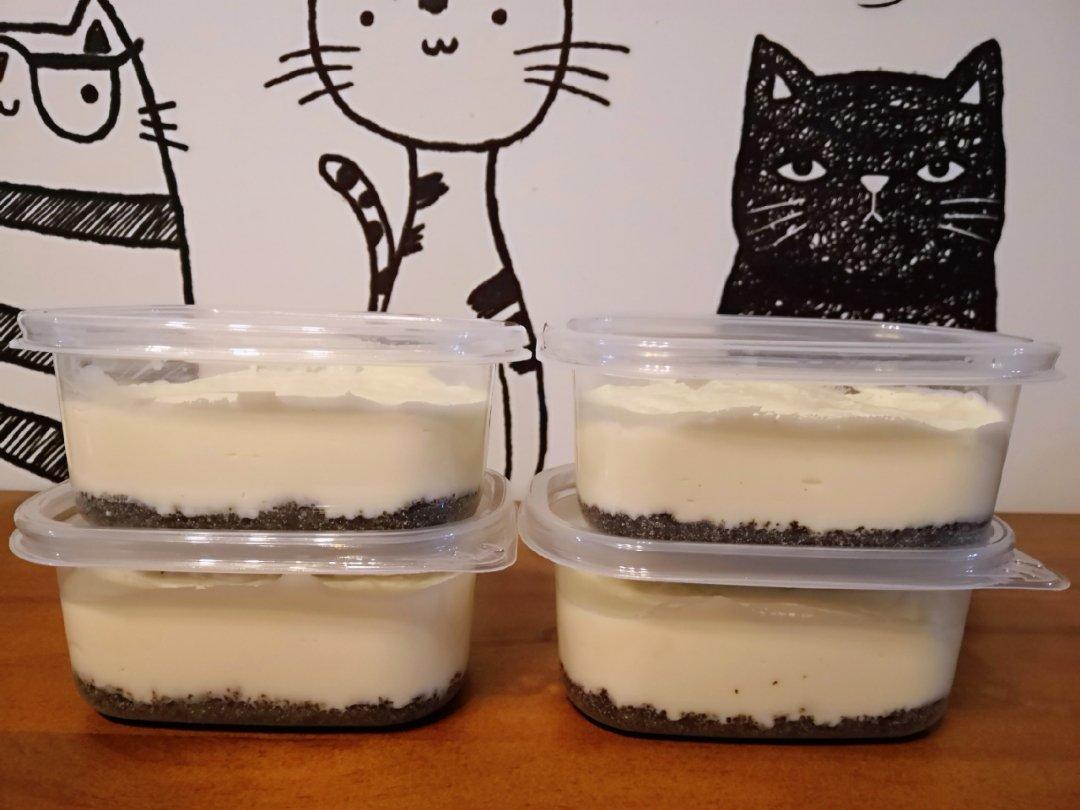 奥利奥草莓酸奶慕斯蛋糕（6寸）