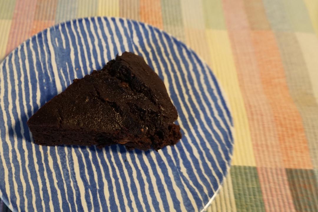 无油无糖低脂布朗尼！！整盘400多克的蛋糕热量不到500卡！！