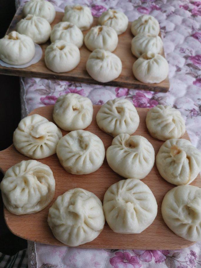 小笼包（秒杀市面上小笼包店的做法）