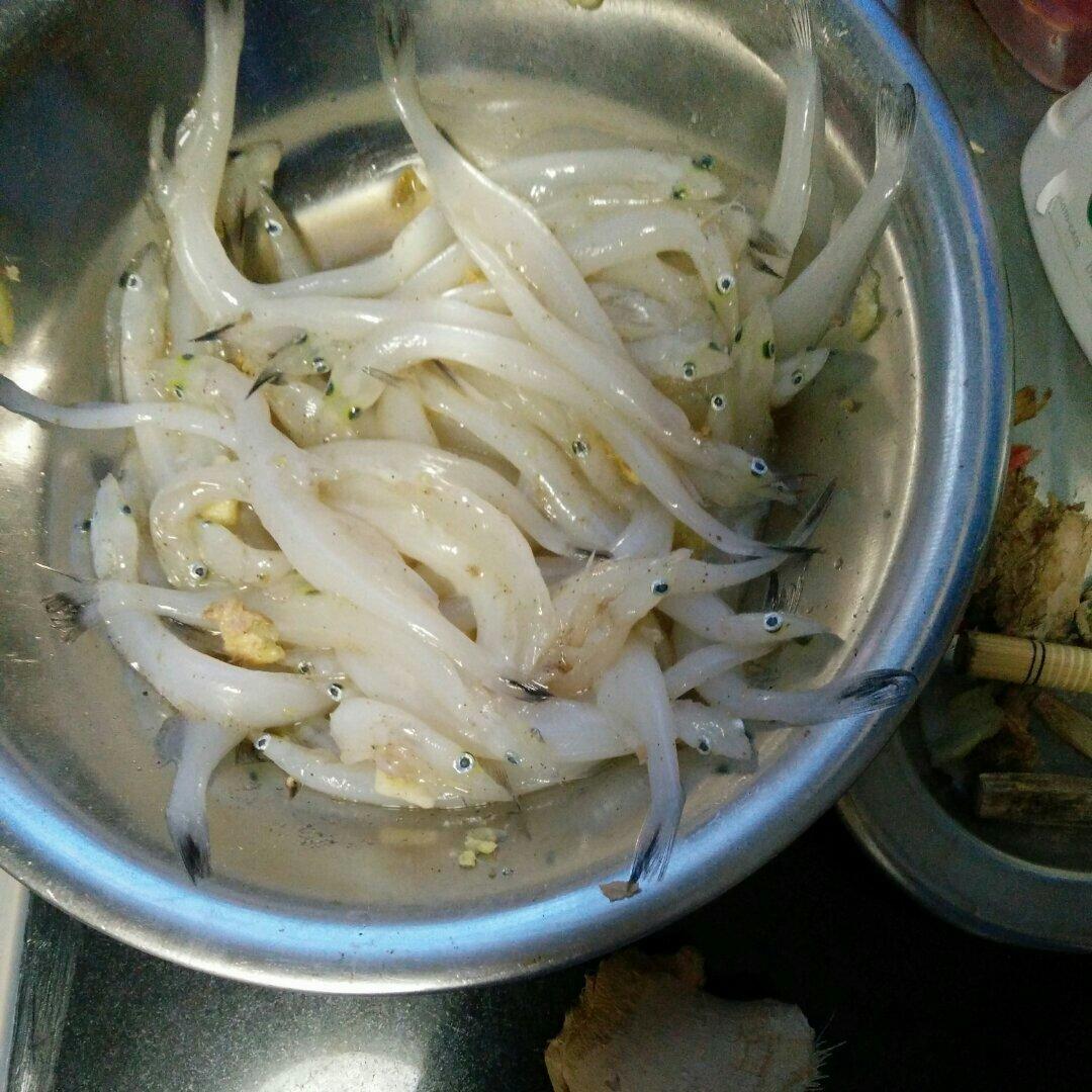 宝宝爱吃的香炸银鱼