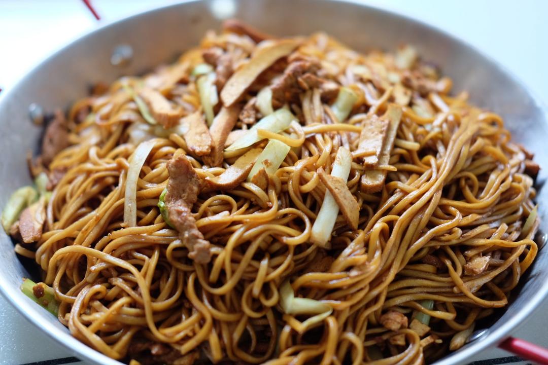 一盘杭味肉丝拌川
