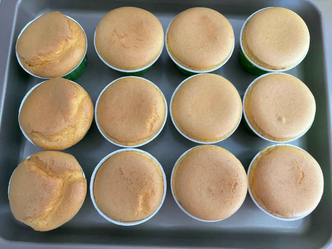 戚风纸杯蛋糕（不开裂、不塌陷）