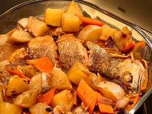 土豆烧黄鱼的做法 步骤12