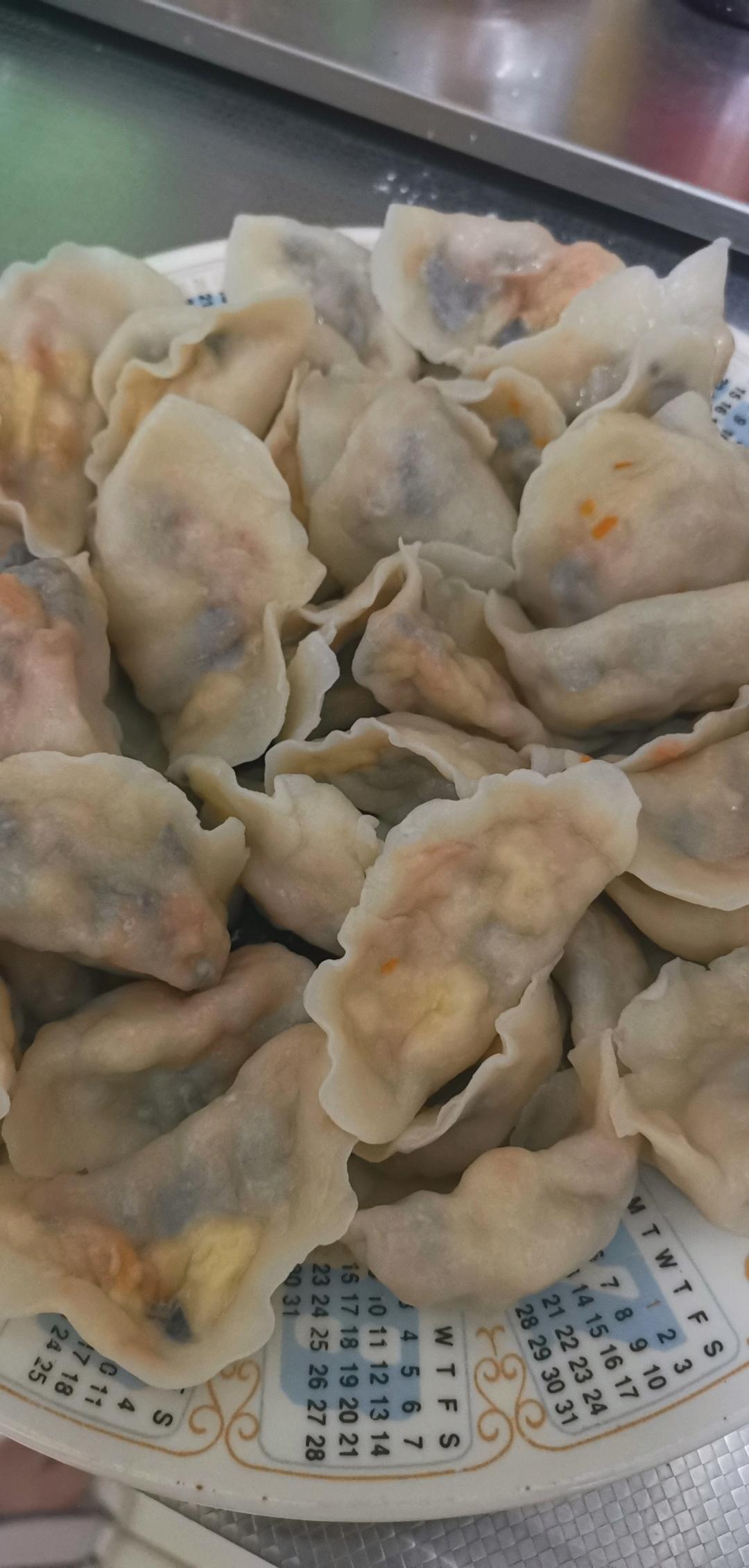 鲜香美味营养的“素馅儿”                ——胡萝卜🥕鸡蛋🥚木耳馅          做包子&饺子均超级棒😋