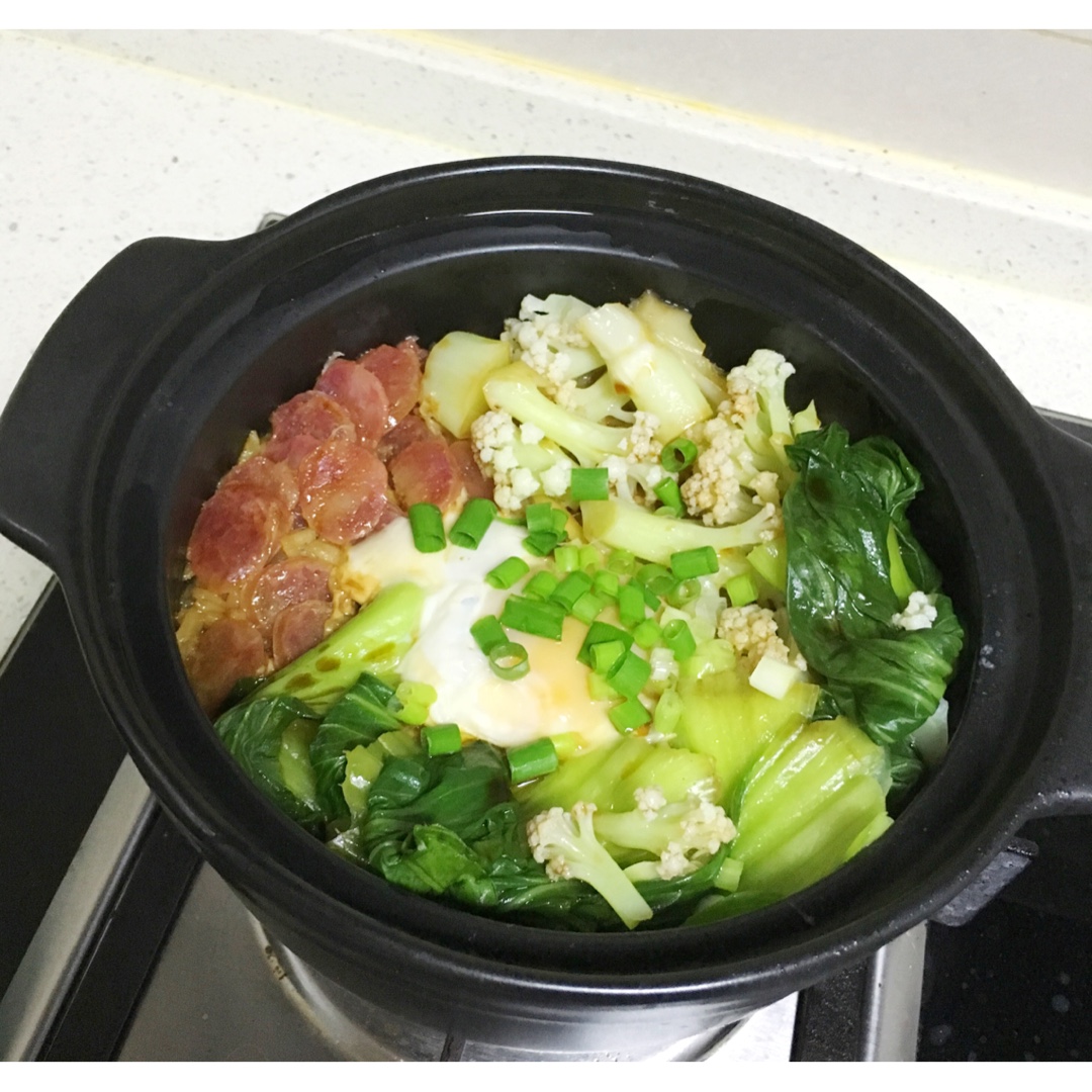 香肠煲仔饭