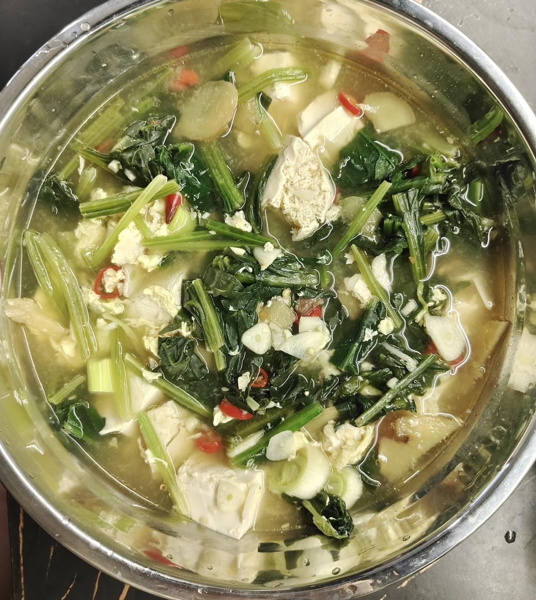 减肥低卡高蛋白靓汤-菠菜豆腐鸡蛋汤，可加洋车前子壳粉