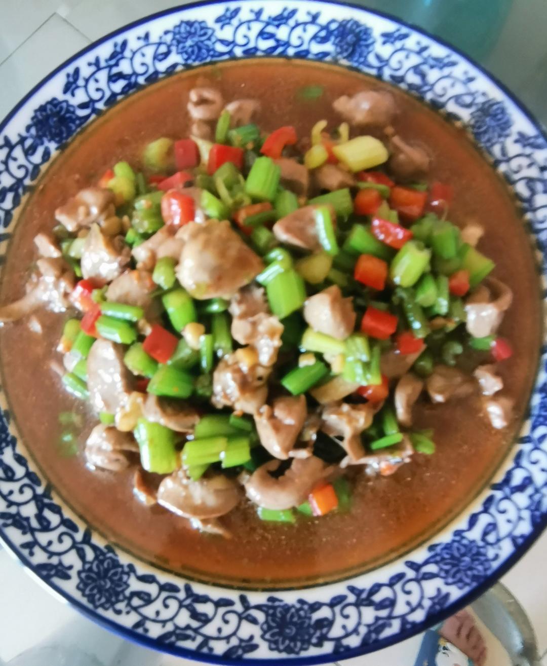 小炒芹菜鸡心