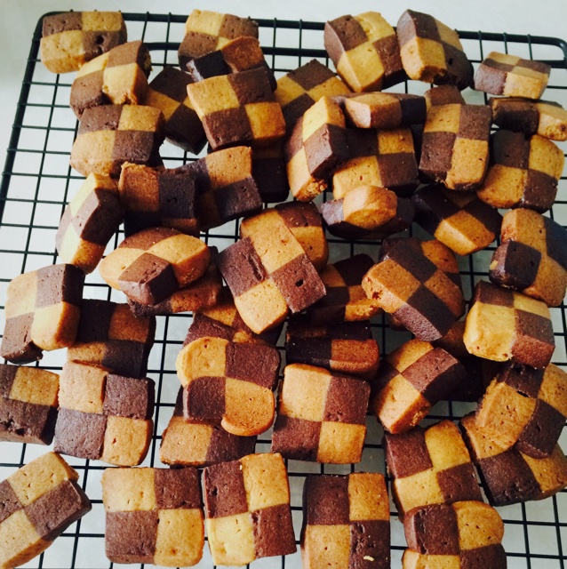 双色小棋格饼干